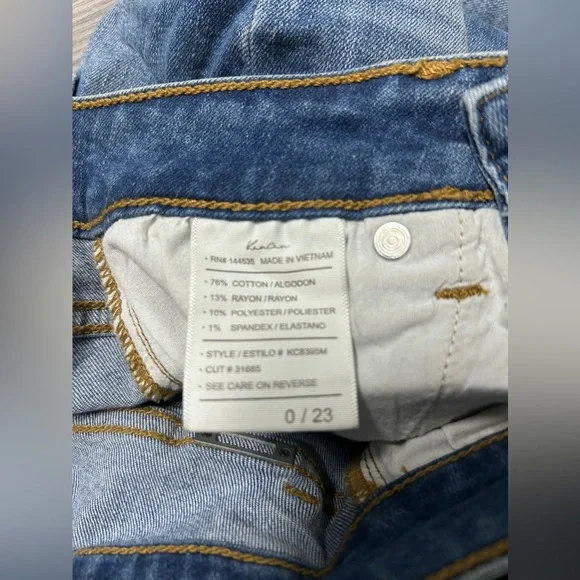 KanCan Distressed Skinny Jeans Size 0 / 23 - Picture 6 of 8